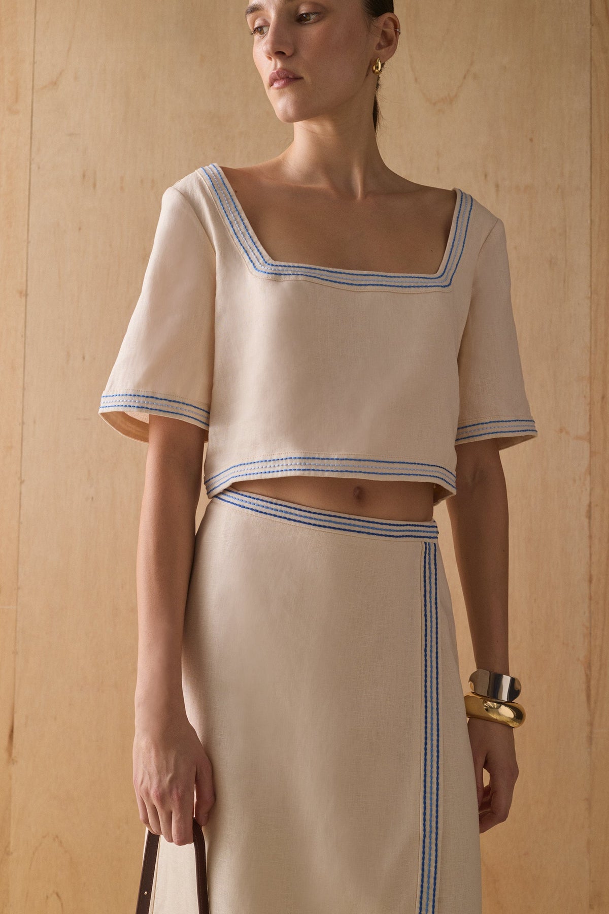 THE ZOSIA LINEN TOP