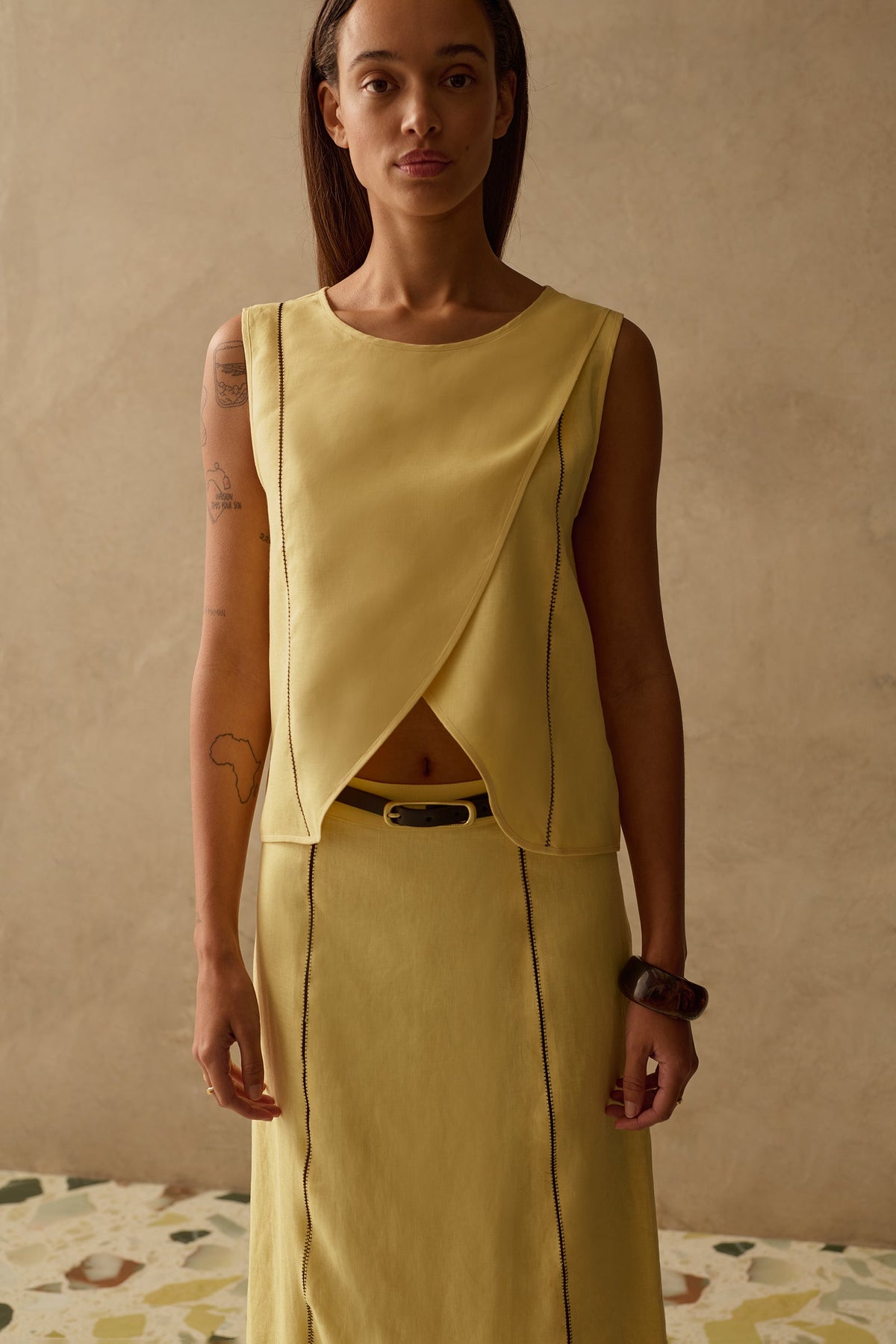 THE NANCY LINEN TOP