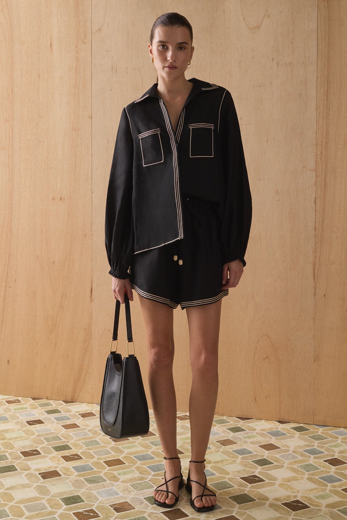 THE SABRINA LINEN SHIRT