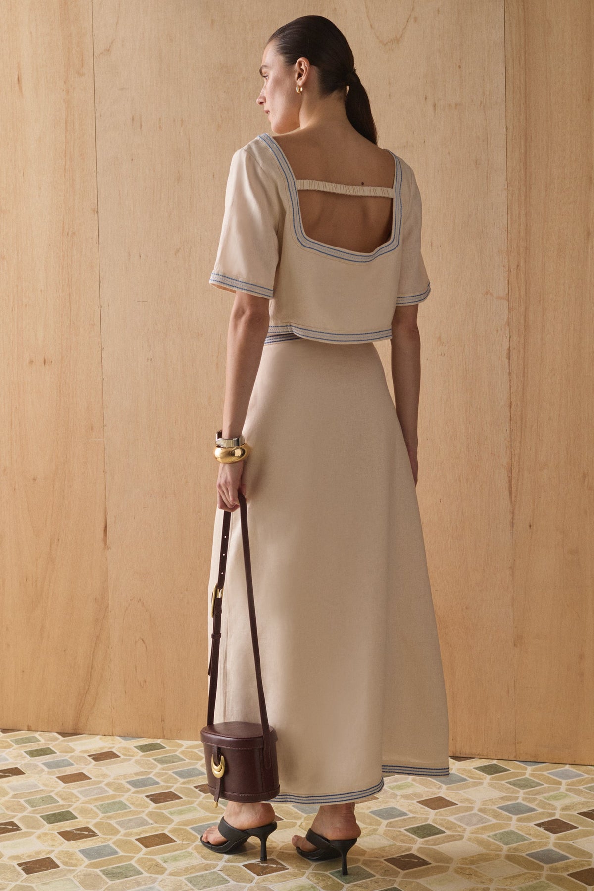 THE ZOSIA LINEN TOP